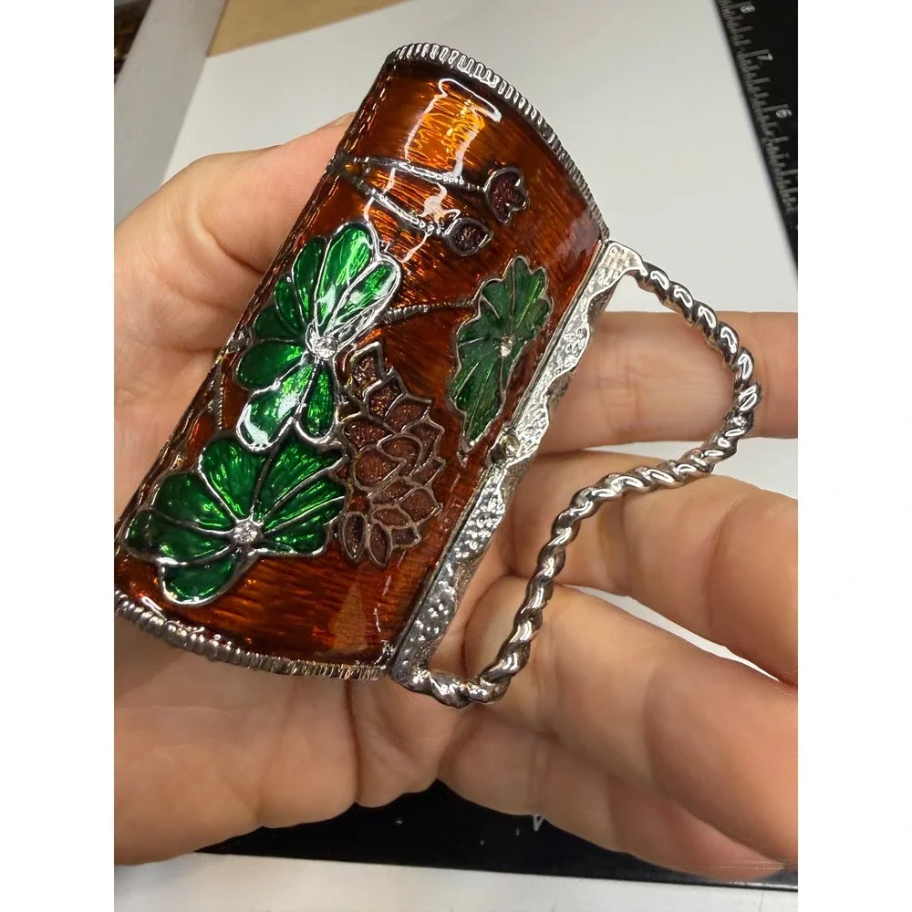 N/A miniature trinket